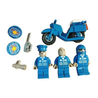 Vintage Lego (type) Police Minifigures & Motorcycle Collectible Toy Lot