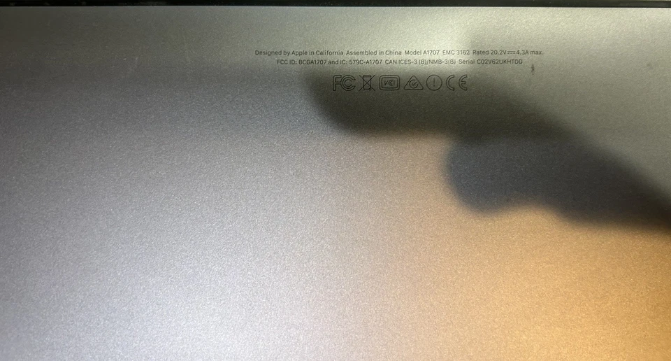 Conjunto de teclado A1707 con placa base - No enciende - 2.9 Intel i7, 16gb Foto 3 de 3