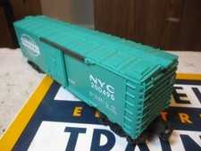 O Gauge LIONEL New York Central SYSTEM Green Boxcar NYC #200495 Nice