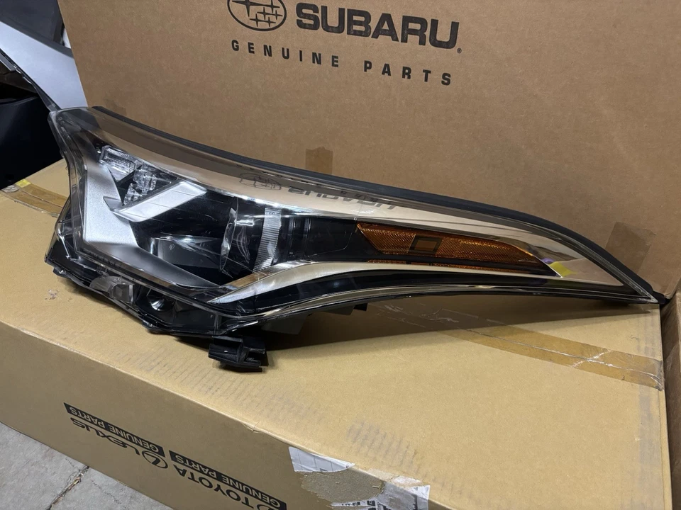 Faro conductor izquierdo Toyota C-HR 2018-2019 con LED DRL OEM 81170-10A00 Foto 3 de 4