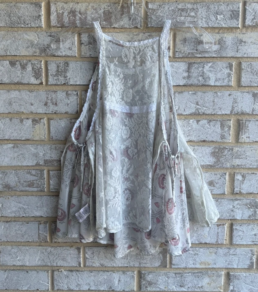 Camiseta sin mangas Free People con estampado de cachemira en capas de encaje lateral corbata talla S Foto 2 de 4