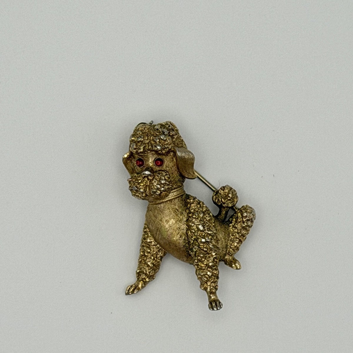 Vintage Crown Trifari gold-tone dog brooch Crown Trifari Gold Tone Pekingese Dog Brooch. For Sale at  main image 2