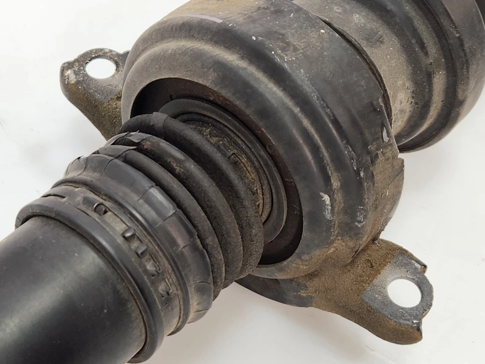 ✅ 11-18 OEM Porsche Cayenne S 958 Rear Drive Shaft Propeller Driveshaft Assembly - Image 4 of 4