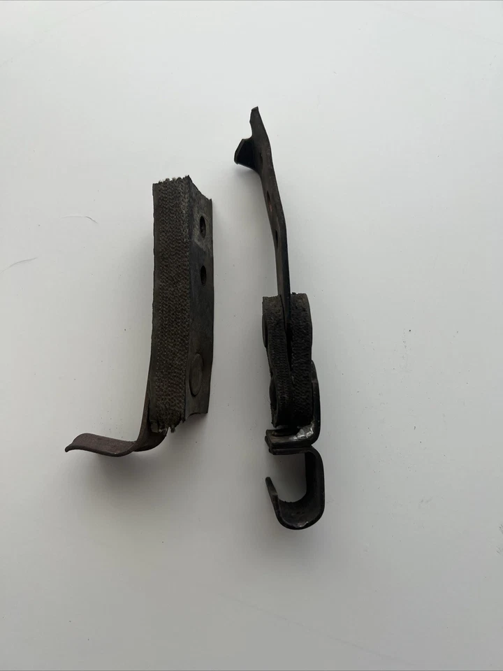 Par de colgadores silenciador escape Datsun 240z 280z vintage herrajes Foto 2 de 3