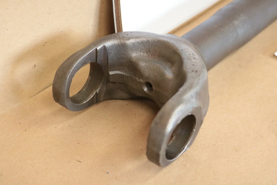 Dodge W250 W350 1975-1993 4x4 Dana 60 eje interior delantero pasajero derecho Foto 3 de 4