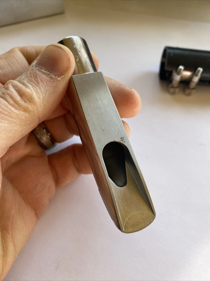 Berg Larsen 90/1 M con tapa y ligadura a juego. .087 Foto 3 de 4