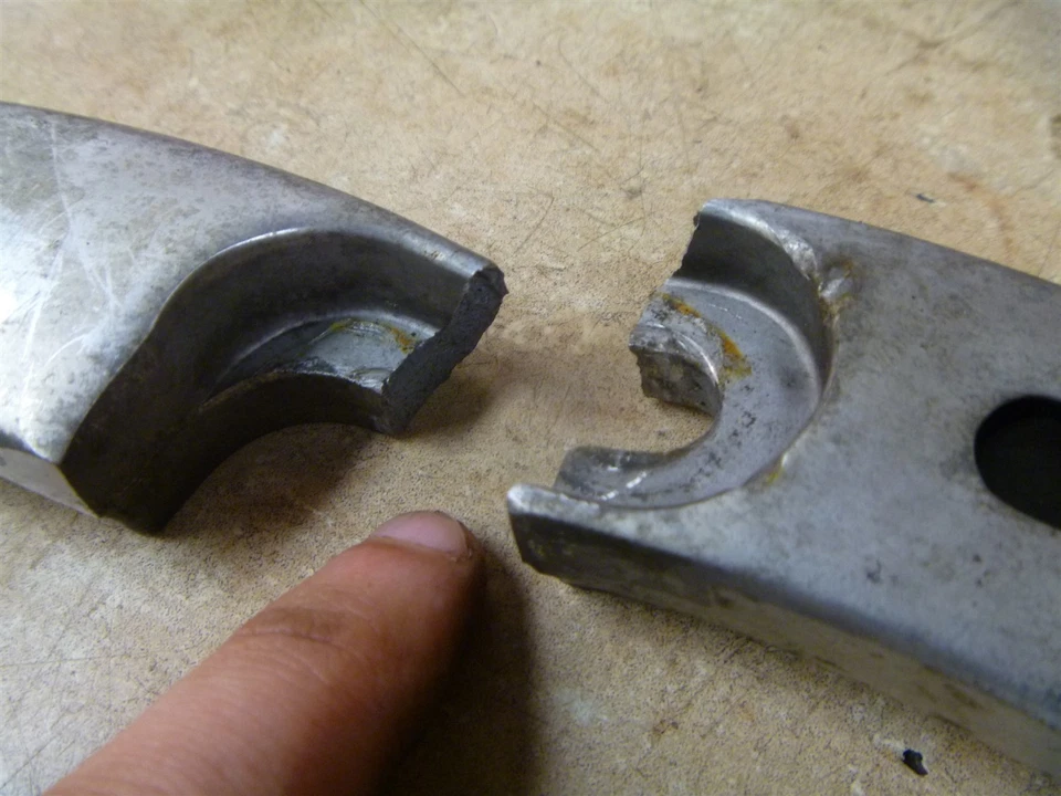 Yamaha 1100 XJ MAXIM XJ1100 Used Rear Side Frame Rails Set 1982 Vintage YB87 Foto 3 de 4