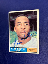 1961 Topps #315 Earl Battey AUTO - Minnesota Twins Rare Autograph