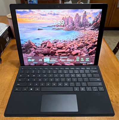 Microsoft Surface Pro 12.3'' 8GB 240GB Windows 10 Touchscreen Type Cover