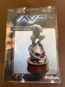 AVP Adepticon Special Alien Figure