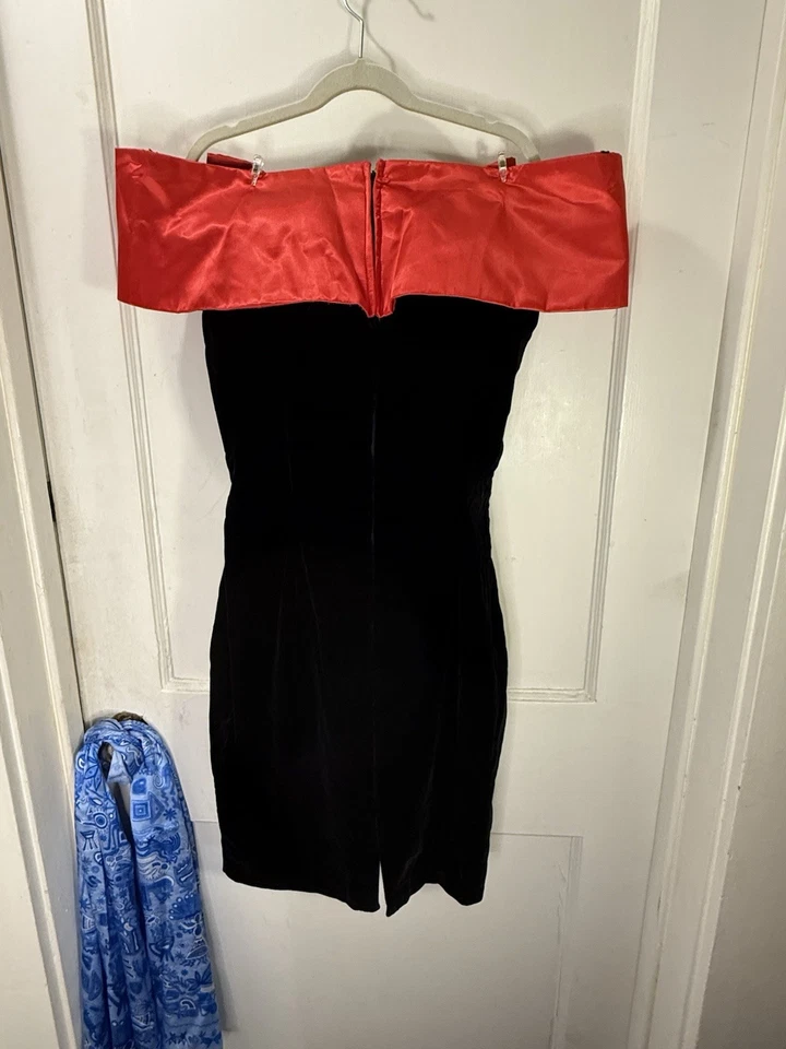 Mini Vestido Vintage Años 80 Gunne Sax Jessica McClintock Negro Terciopelo Rojo Lazo Foto 3 de 4