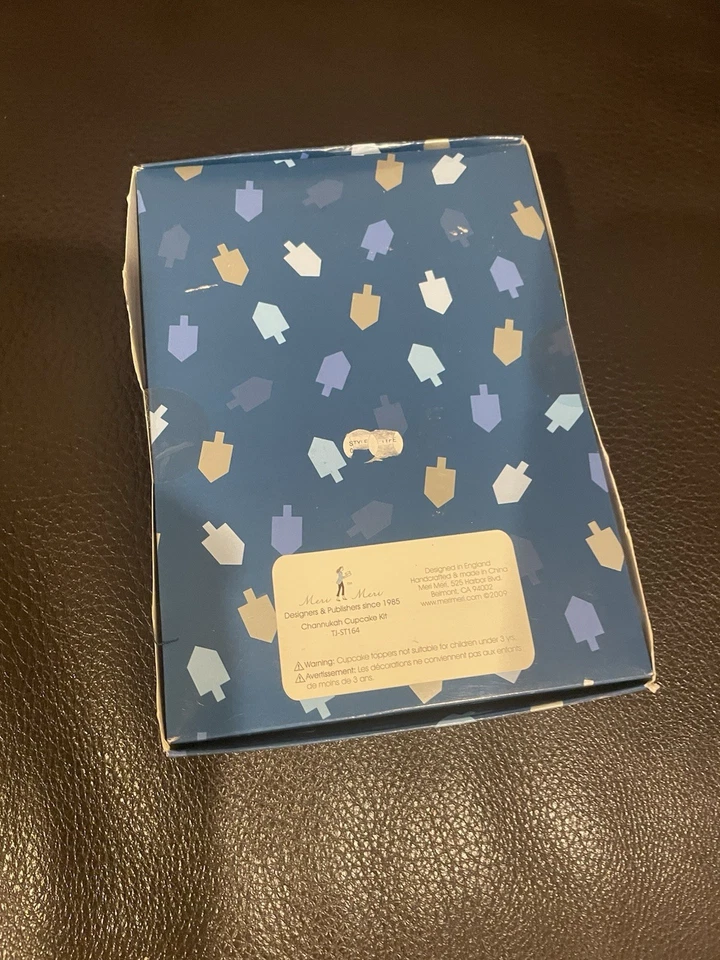 Meri Meri Cupcake Kit Chanukah. 24 Cupcake Cases and 24 Assorted Cupcake Toppers - Image 2 of 2