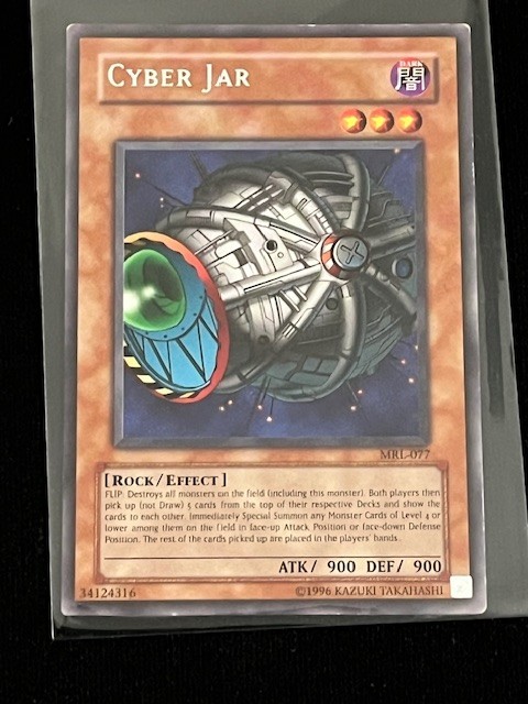 yugioh card cyber jar The rest of the cards picked up are added to their respective hands. Amazon.com: YU-GI-OH! - Cyber Jar
