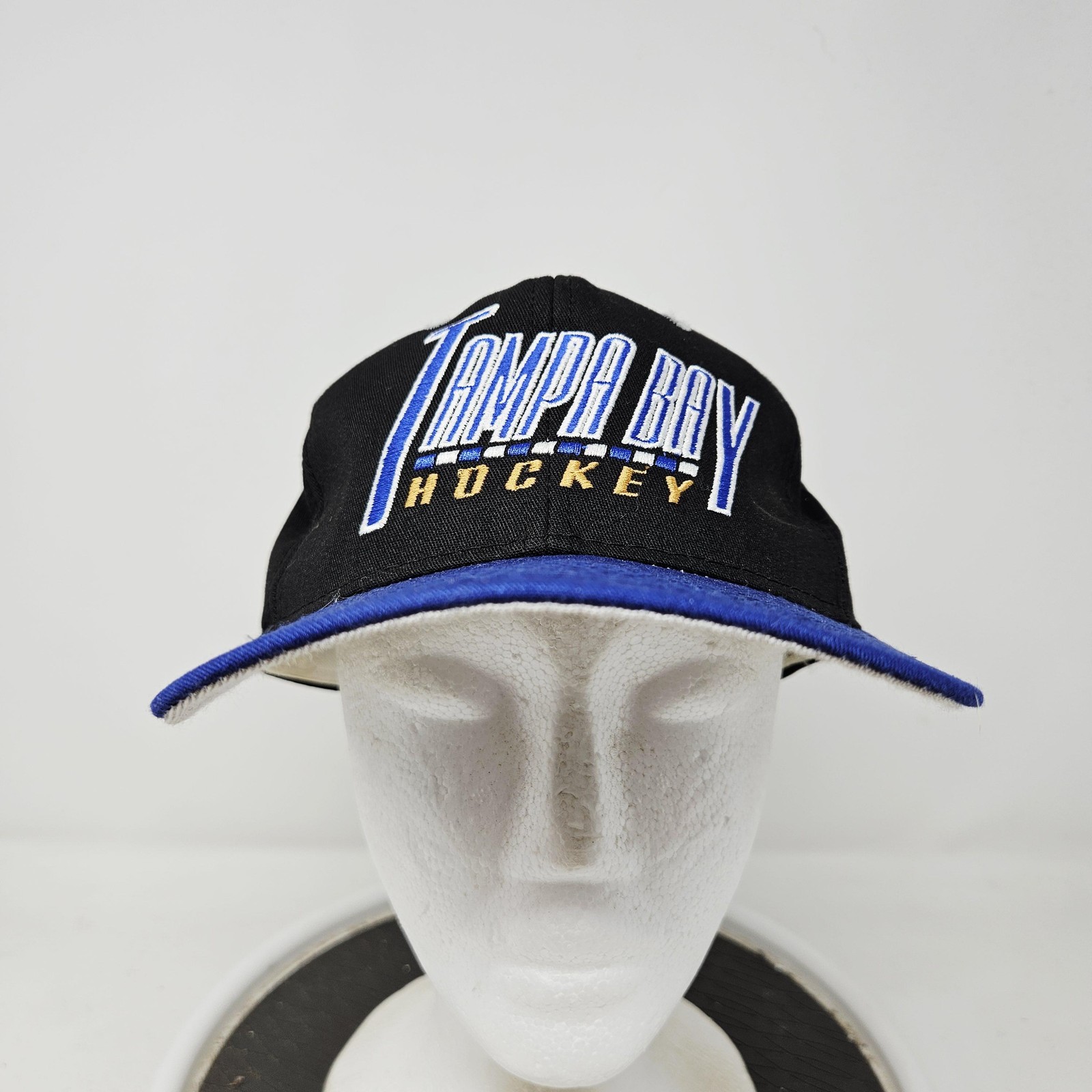 Vintage Tampa Bay Lightning Hat Cap Snap Back Mens Medium Black NHL Hockey CCM