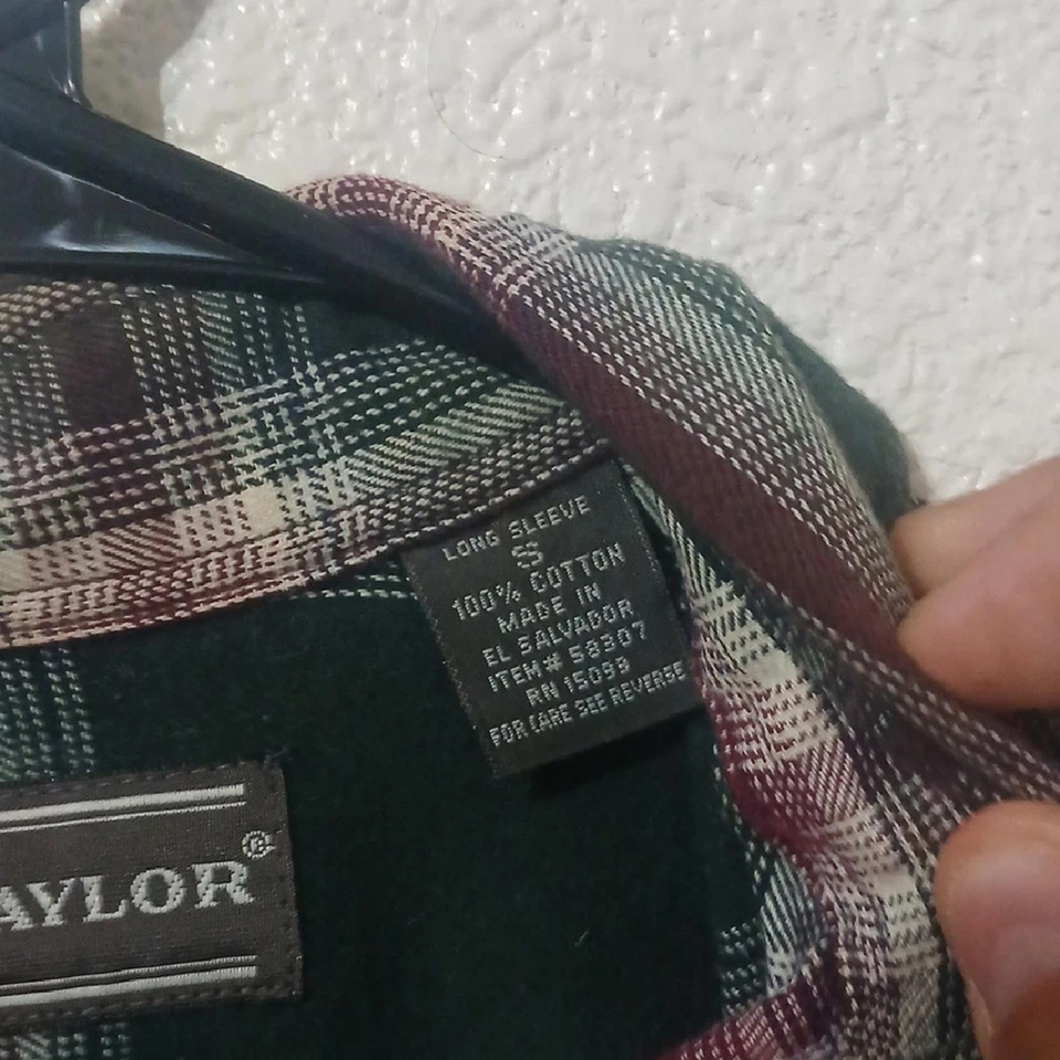 Camisa informal abotonada "Hacer oferta" David Taylor verde y roja Foto 4 de 4