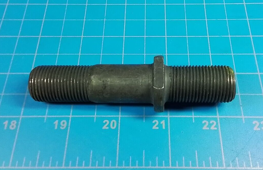 Euclid E-5561-L Wheel Lug Stud (Box of 17)