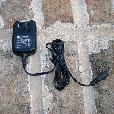 Adapter - Genuine Motorola SPN5037B - Model #5012 AC Power Supply
