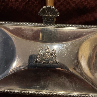 米国老舗 F.B. Rogersの銀のライオン足とライナー付 バターディッシュ Antique F.B Rogers Silver-Plated Lion Head and Footed Butter Dish