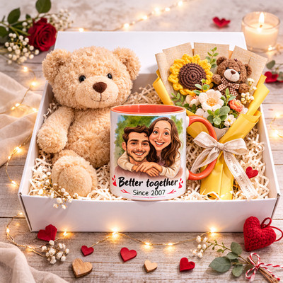 Personalisierte Geschenkbox für Paare - Teddybär, individuelle Fototasse & Blumenstrauß