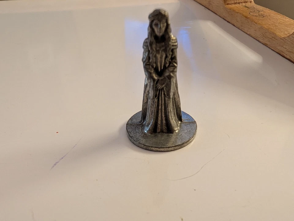 6 Monopoly Lord of The Rings TRILOGY Edition Tokens & Ring - Image 3 of 4