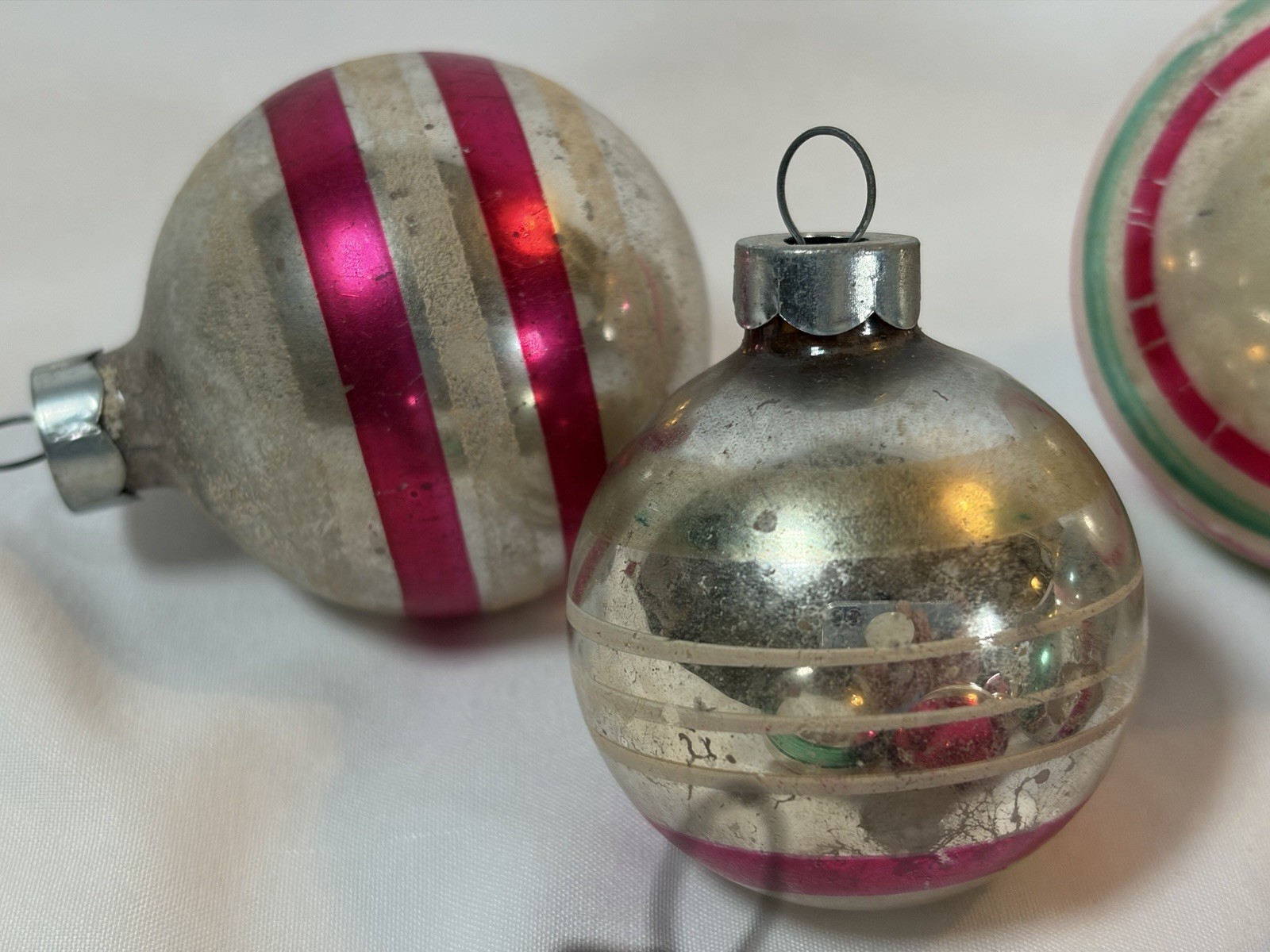 Lot 15 VTG Mixed Size / Maker Striped Shiny Brite Franke Rauch Glass Ornaments