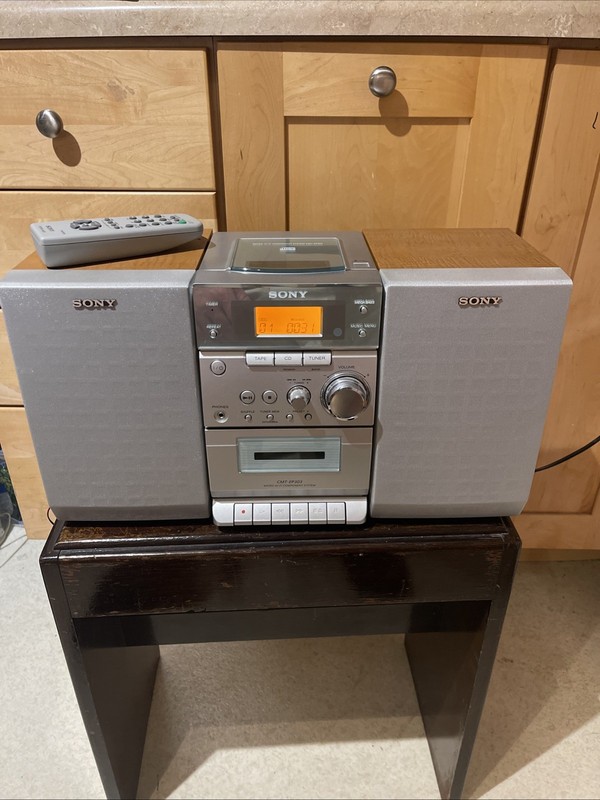 Sony CMT-EP303 Compact Stereo CD & Radio Work Tape Needs Belt SPEAKERS ONLY READ