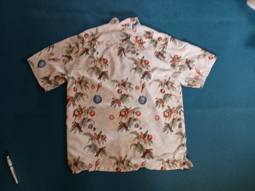 Tommy Bahama Silk Shirt Men's Seasons Greeting Christmas Theme Birds Bells Sz  S - Picture 2 of 8