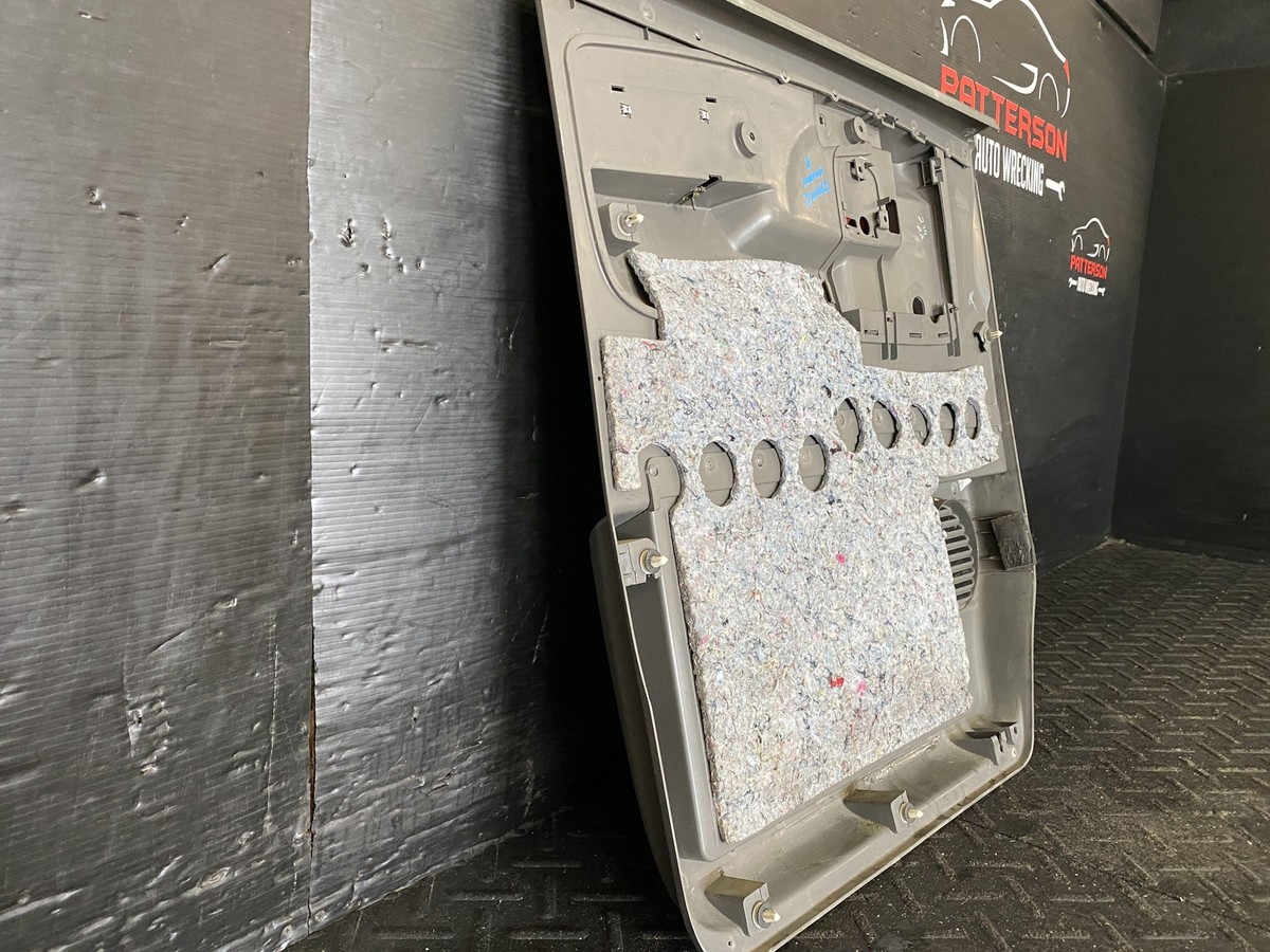 2003-2015 GMC SAVANA 3500 RIGHT PASSENGER INTERIOR DOOR TRIM PANEL