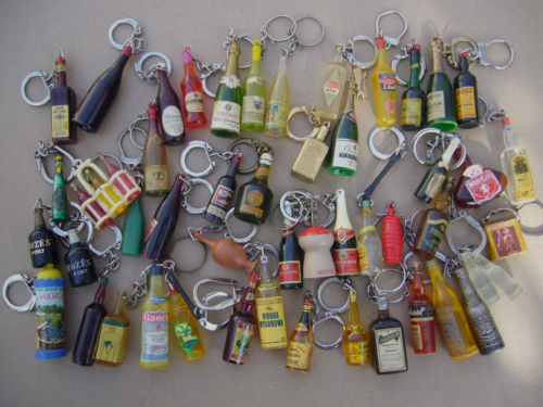Keychain - Keychain - Large Lot Drinks Bottles Alcohols Miscellaneous - Bottle Drink - Picture 1 of 6