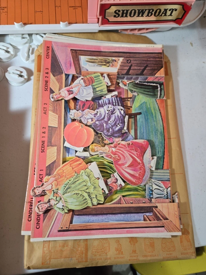 Vintage Anos 1960 REMCO SHOWBOAT PALCO DE BRINQUEDO, COMPLETO COM MANUAL Caixa É Ruim - Imagem 4 de 4