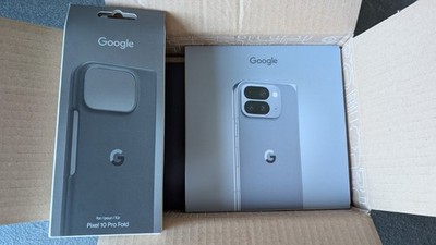 Google Pixel 10 Pro Fold 256GB Moonstone + Google Case - Neu Versiegelt
