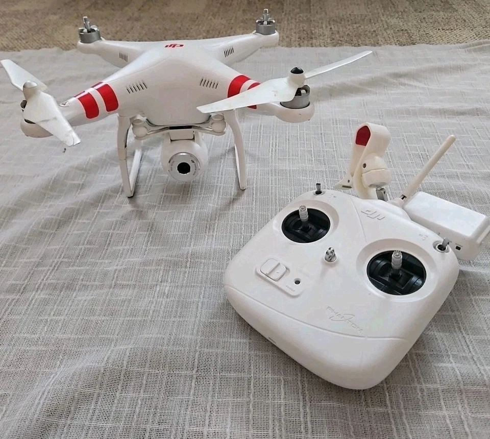 Controlador Drone Cuadricóptero DJI Phantom2 PV330 PVT581 RE500 Rango Ext Piezas Leer Foto 2 de 4