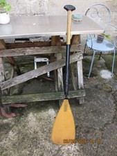 Wenonah cranked canoe paddle made with Kevlar and carbon