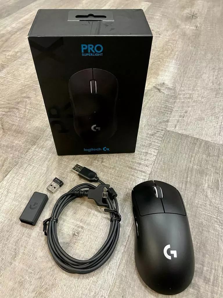 Logitech G PRO X SUPERLIGHT Wireless Gaming Mouse Black 910-005878