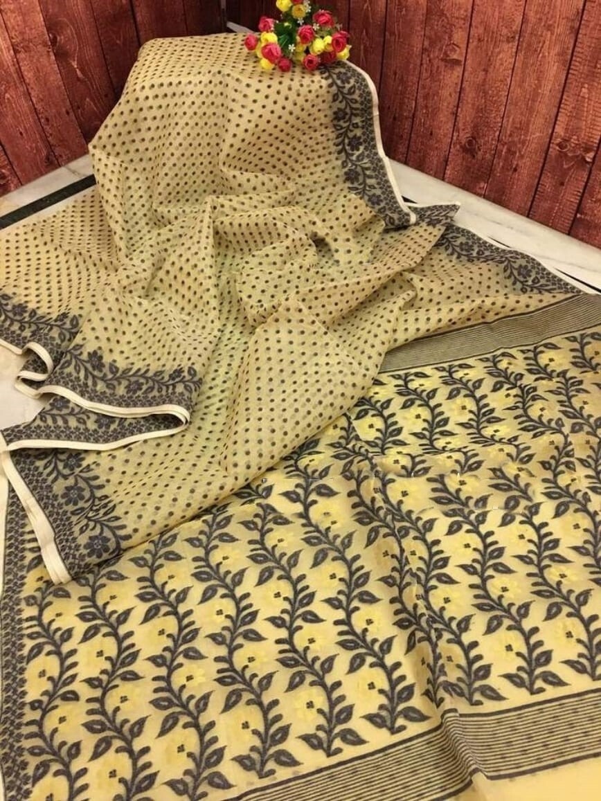 Original Dhakai Jamdani Saree With Karchupi Work in Black, 84 Counts