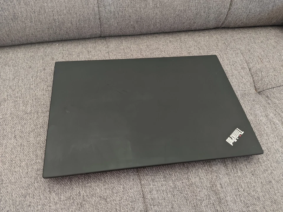 Lenovo ThinkPad T495 14" 256GB (AMD Ryzen Pro, 2.10 GHz, 8GB) - Schwarz Garantie, Foto 2 von 5