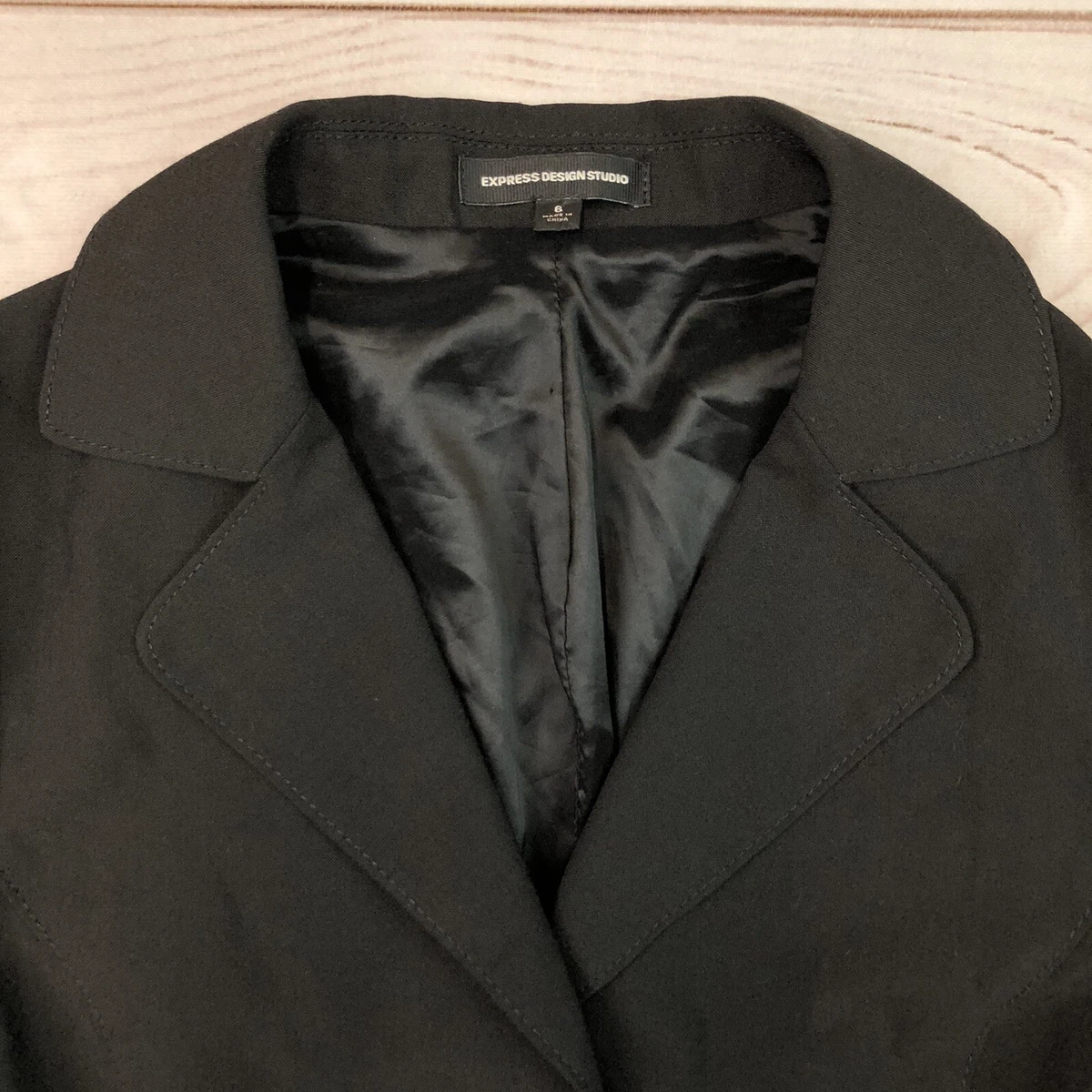 109 Express Design Studio Womens 6 Black Stretch 3 Button Cropped