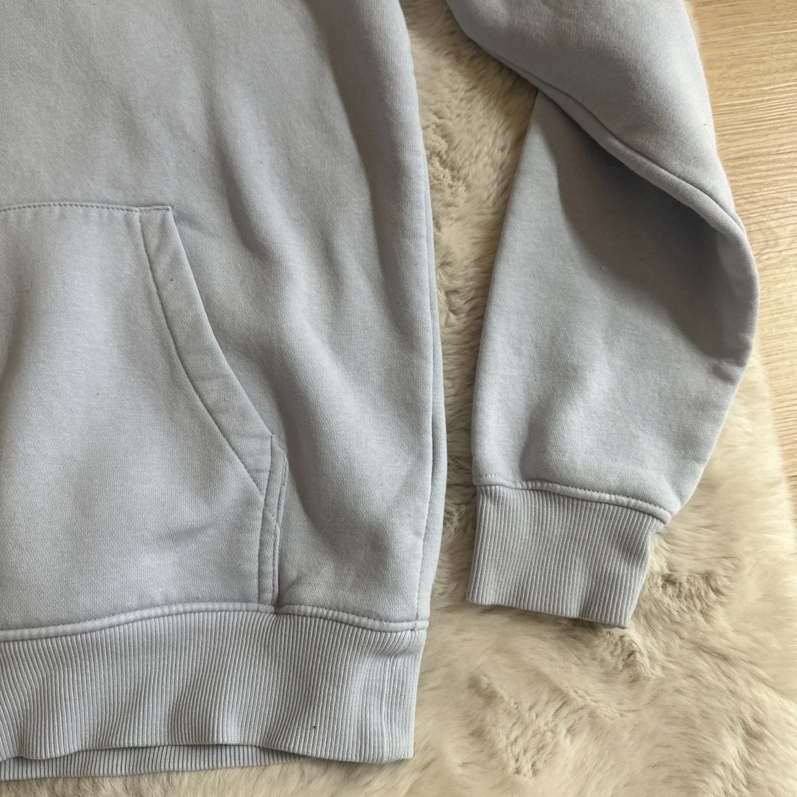 H&M SPONGEBOB SQUAREPANTS HAPPINESS PULLOVER HOODIE HOODED SWEATSHIRT Unisex S thumbnail 2