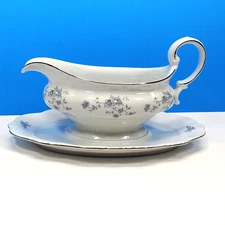 Vintage Johann Haviland Gravy Boat With Attached Underplate Blue Garland Germany
