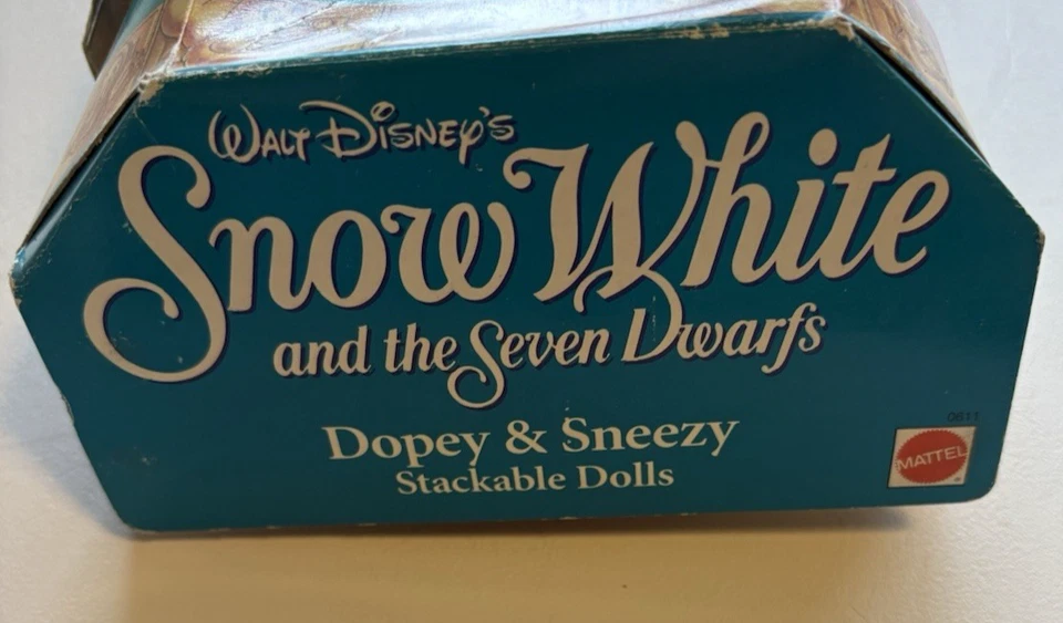 Muñecas apilables Blancanieves y los siete enanitos Dopey & Sneezy 1992 Foto 2 de 4