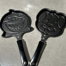 Set Of Two Norpro Nonstick Puppy And Shark Th...