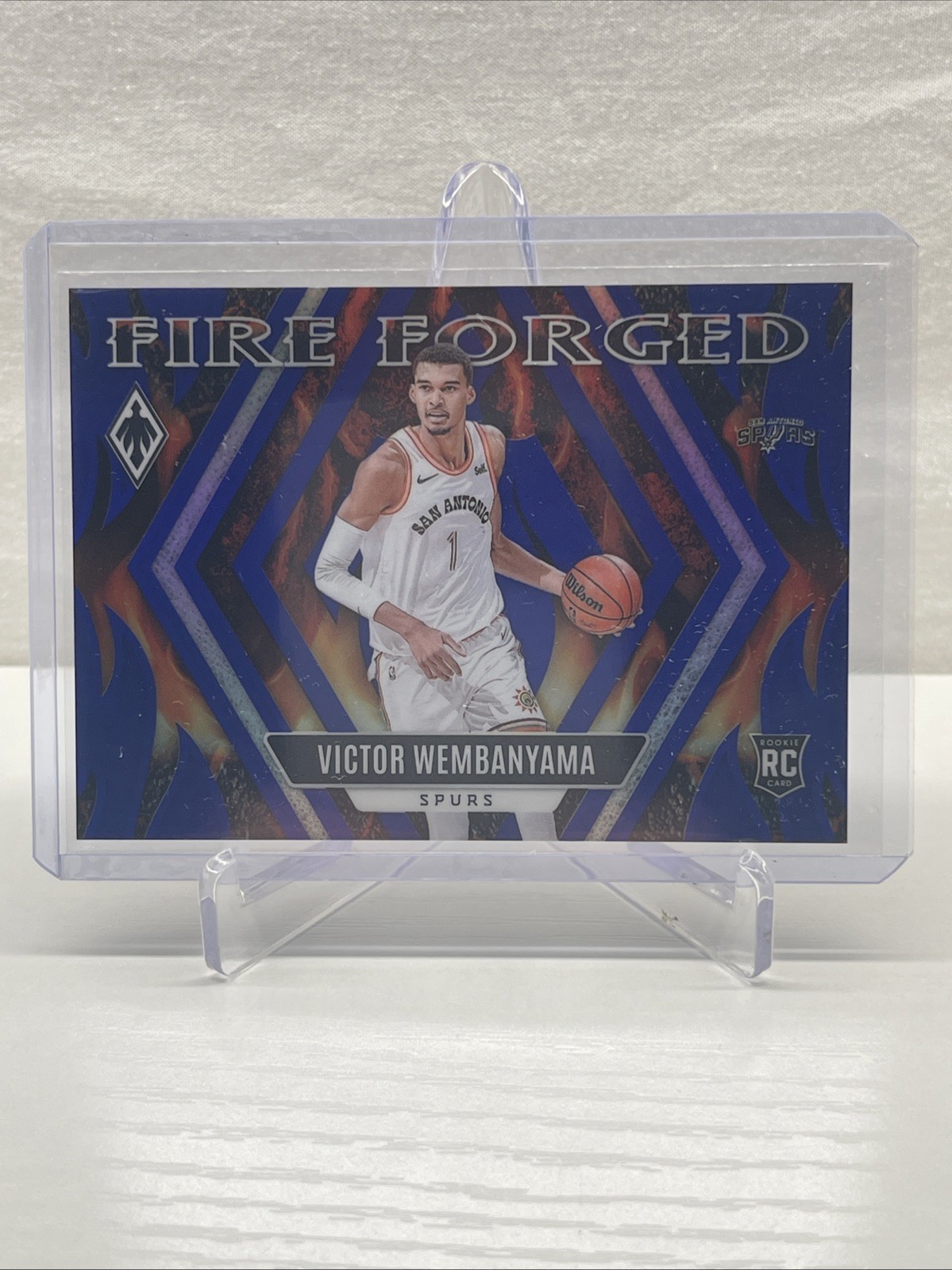 2023-24 panini phoenix fire forged victor wembanyama RC /25