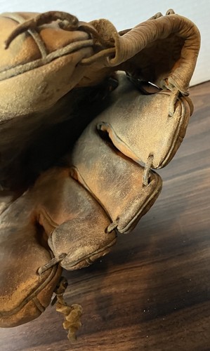 TONY CONIGLIARO Signed MacGregor Baseball Glove - 1/1? Vintage 1960’s RARE PIECE - Picture 15 of 15