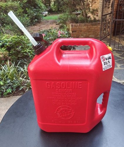Blitz 6 Gallon Vented Red Gas Can Pre Ban Flex Nozzle Model 11841 Made in USA
