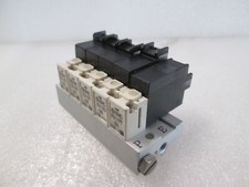 SMC, VQ110Y-6M, Solenoid Valve Block Assy, 5 Valve, Used