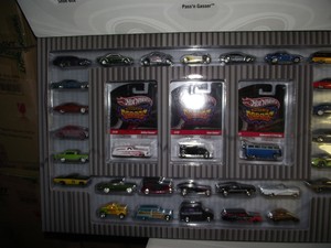 hot wheels larry's garage 30 car set