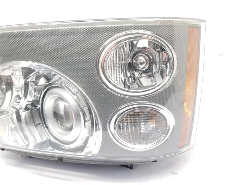 2002-2012 L322 LAND ROVER RANGE ROVER VOGUE XENON HEADLIGHT RH DRIVER SIDE - Image 3 of 4