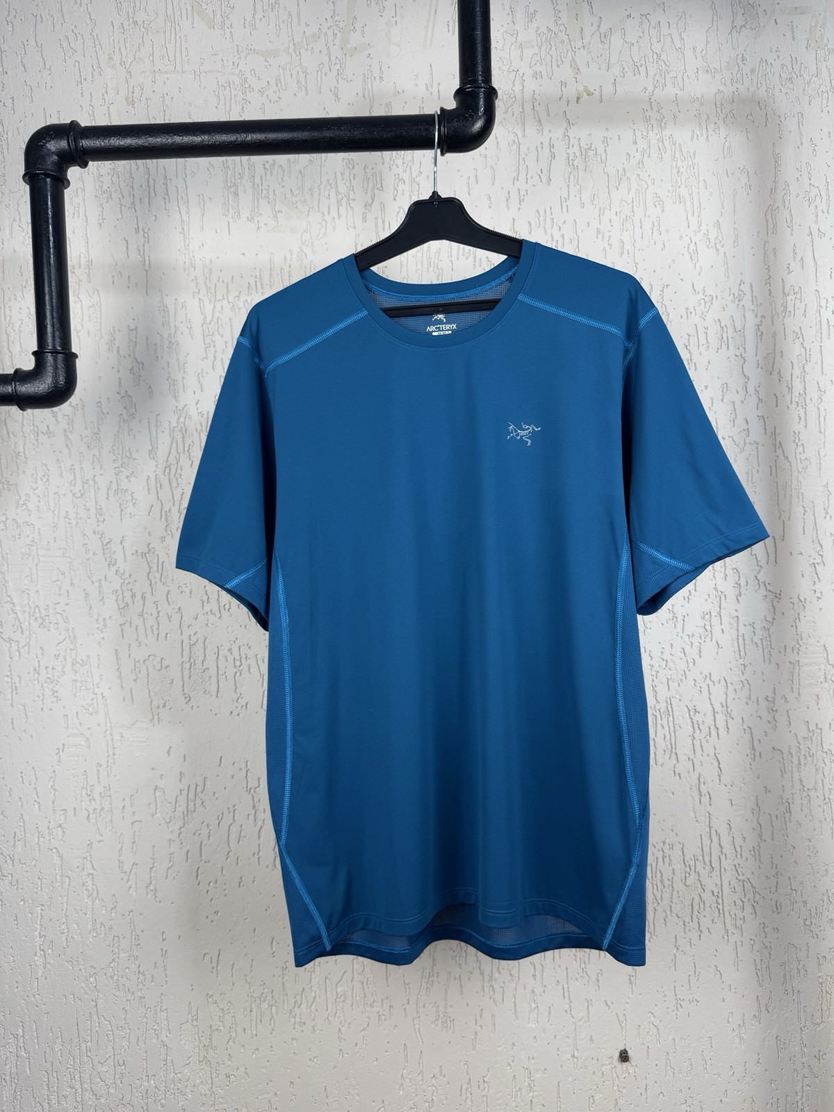 Arc'teryx T Shirt Uomo Girocollo Medio Blu Outdoor Gorpcore Logo Riflettente