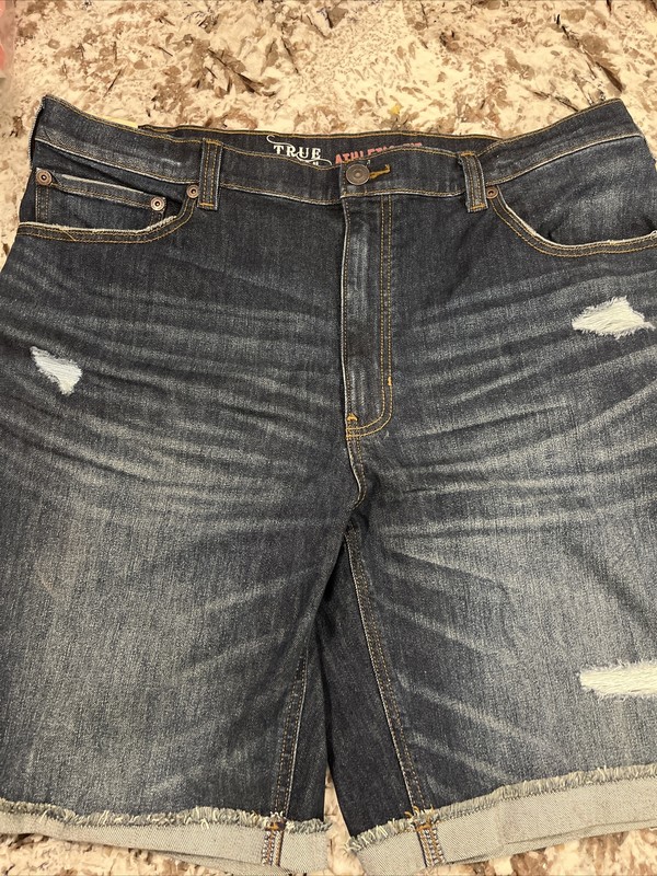 True Nation  short jeans size 42 denim blue Athletic fit Stretch dark wash