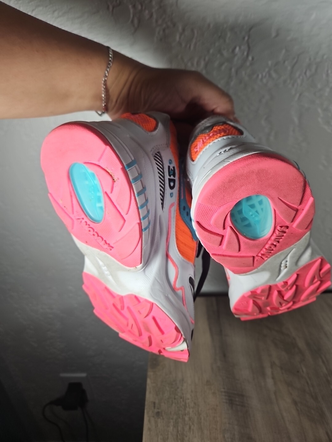 Men's Size 4.5 - Saucony 3D Grid Hurricane White Orange thumbnail 5